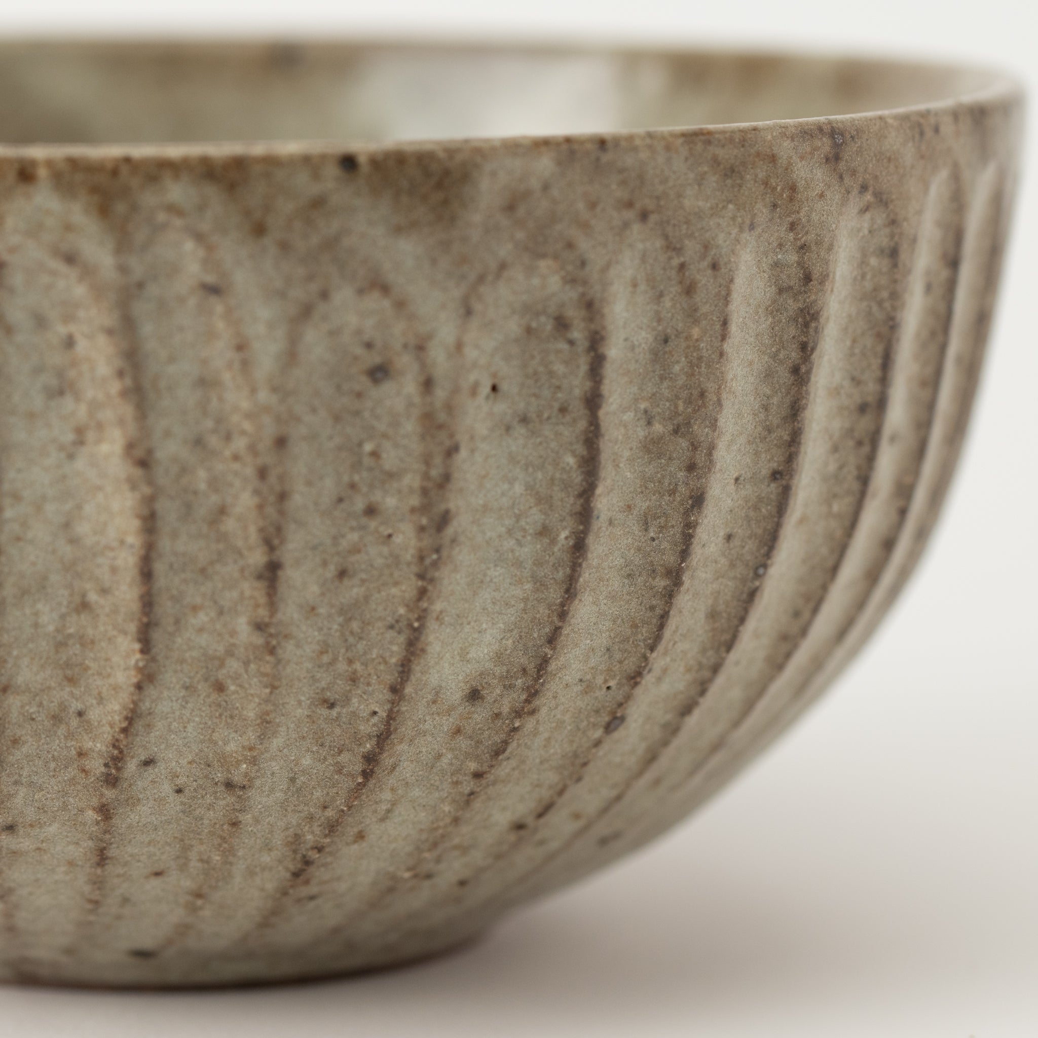 Grey Glaze Carving Donburi Bowl