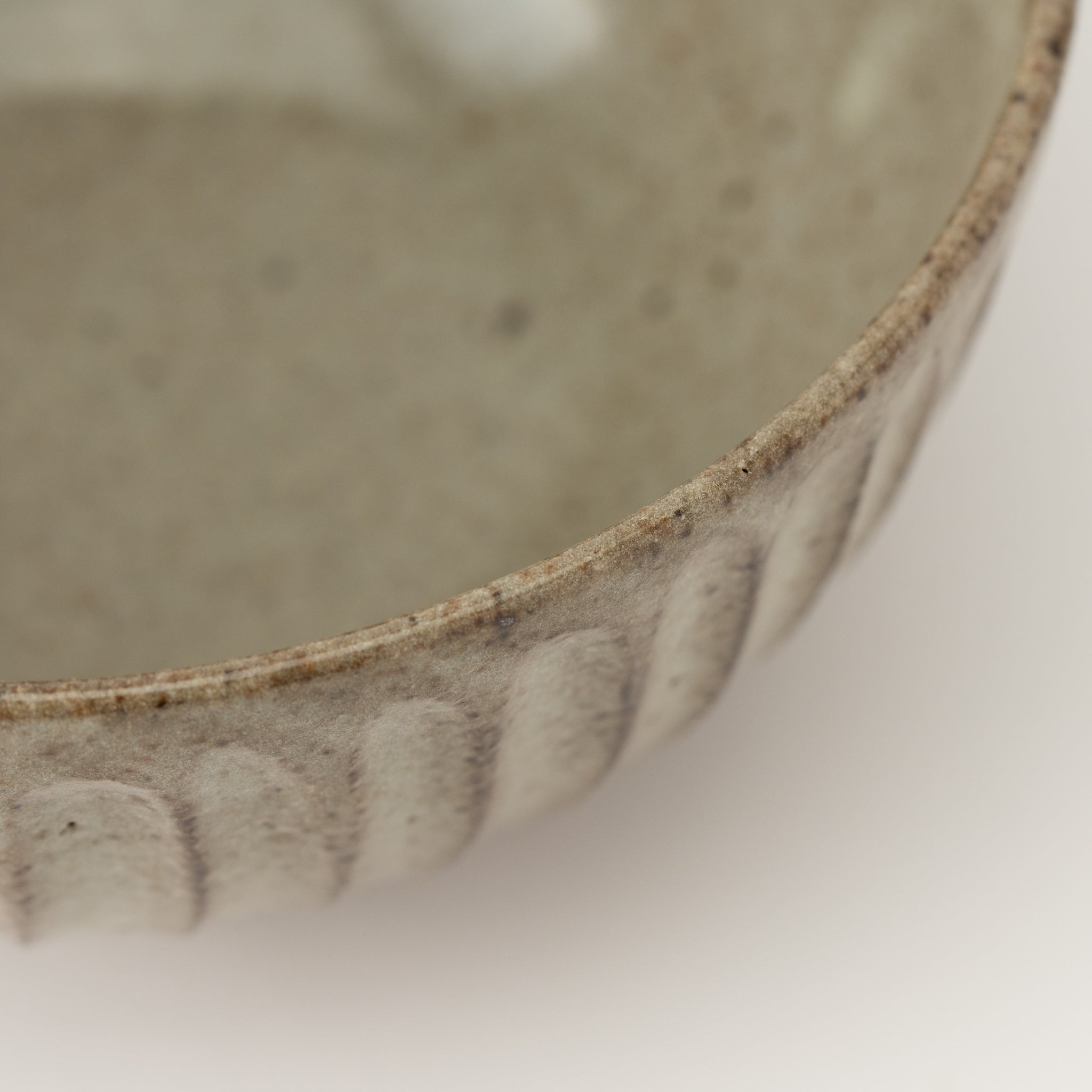 Grey Glaze Carving Donburi Bowl