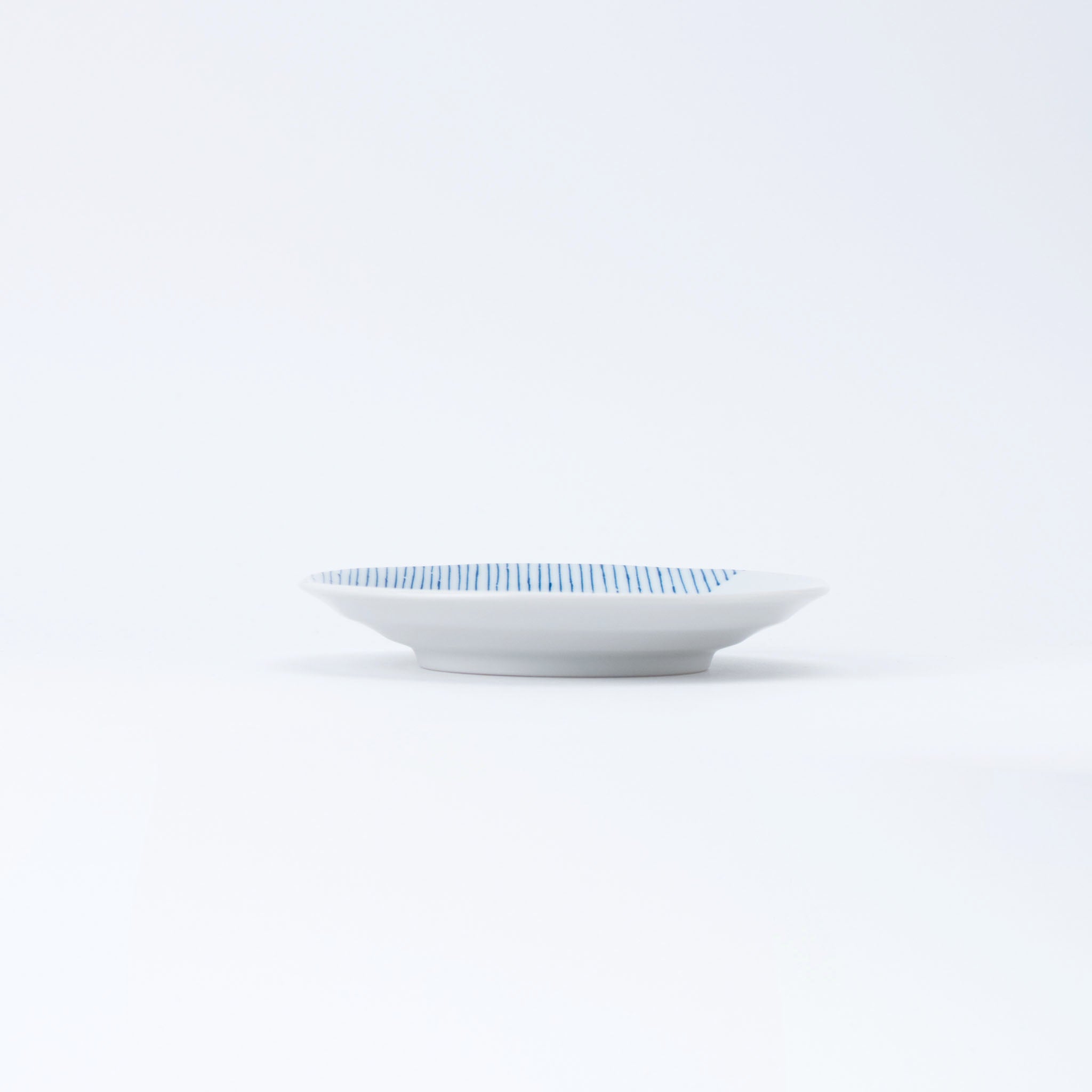 'Cat's Rain Shelter' Small Plate