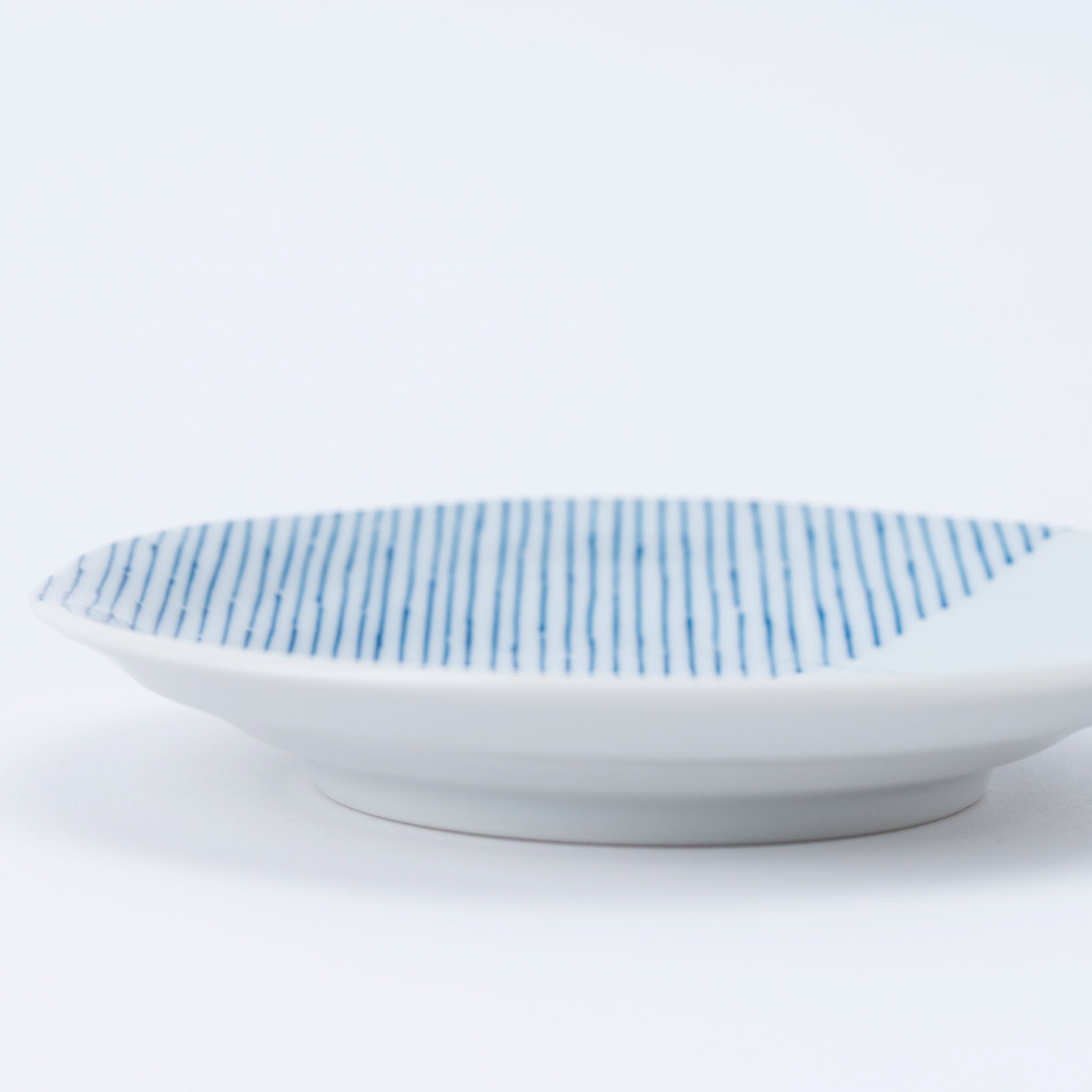 'Cat's Rain Shelter' Small Plate