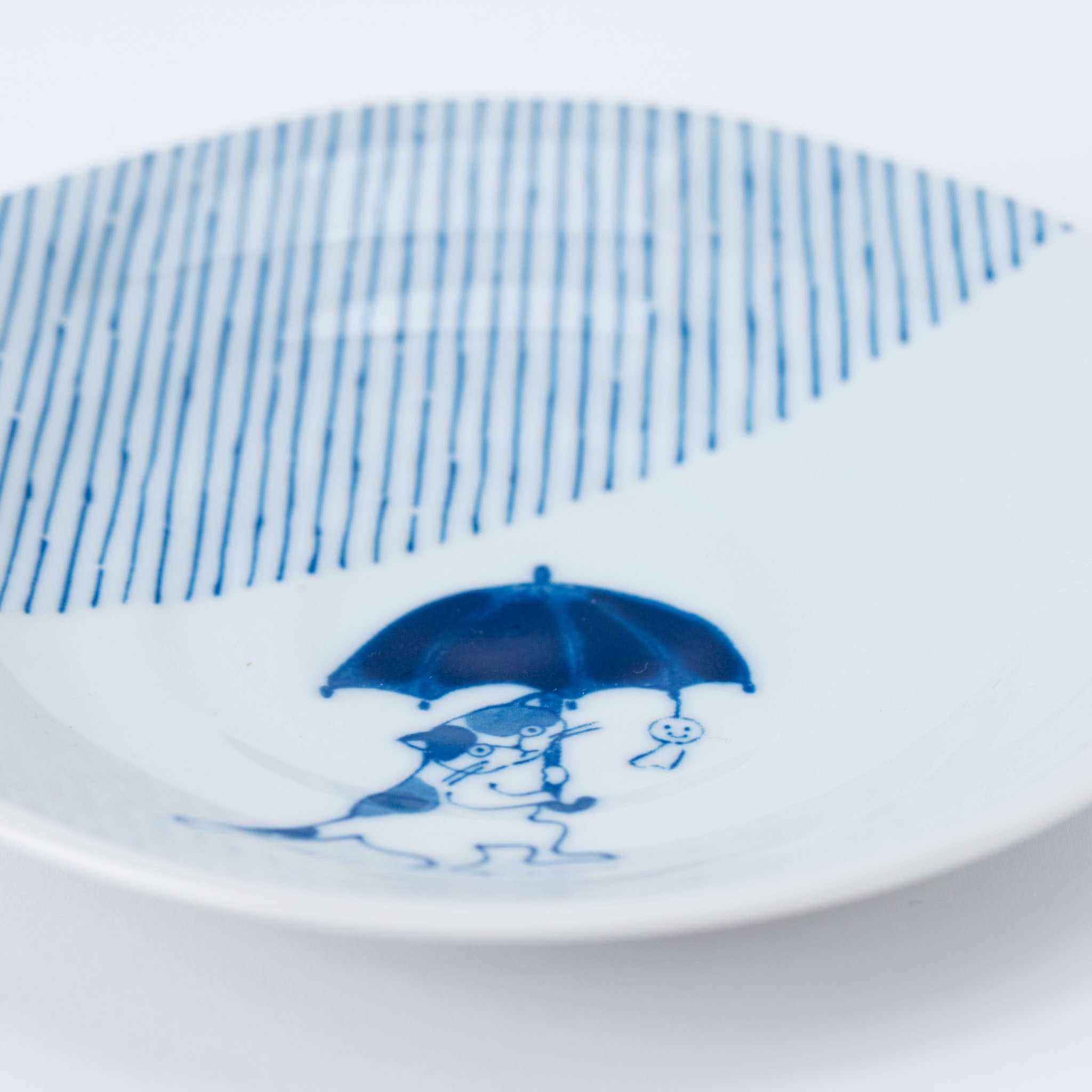 'Cat's Rain Shelter' Small Plate
