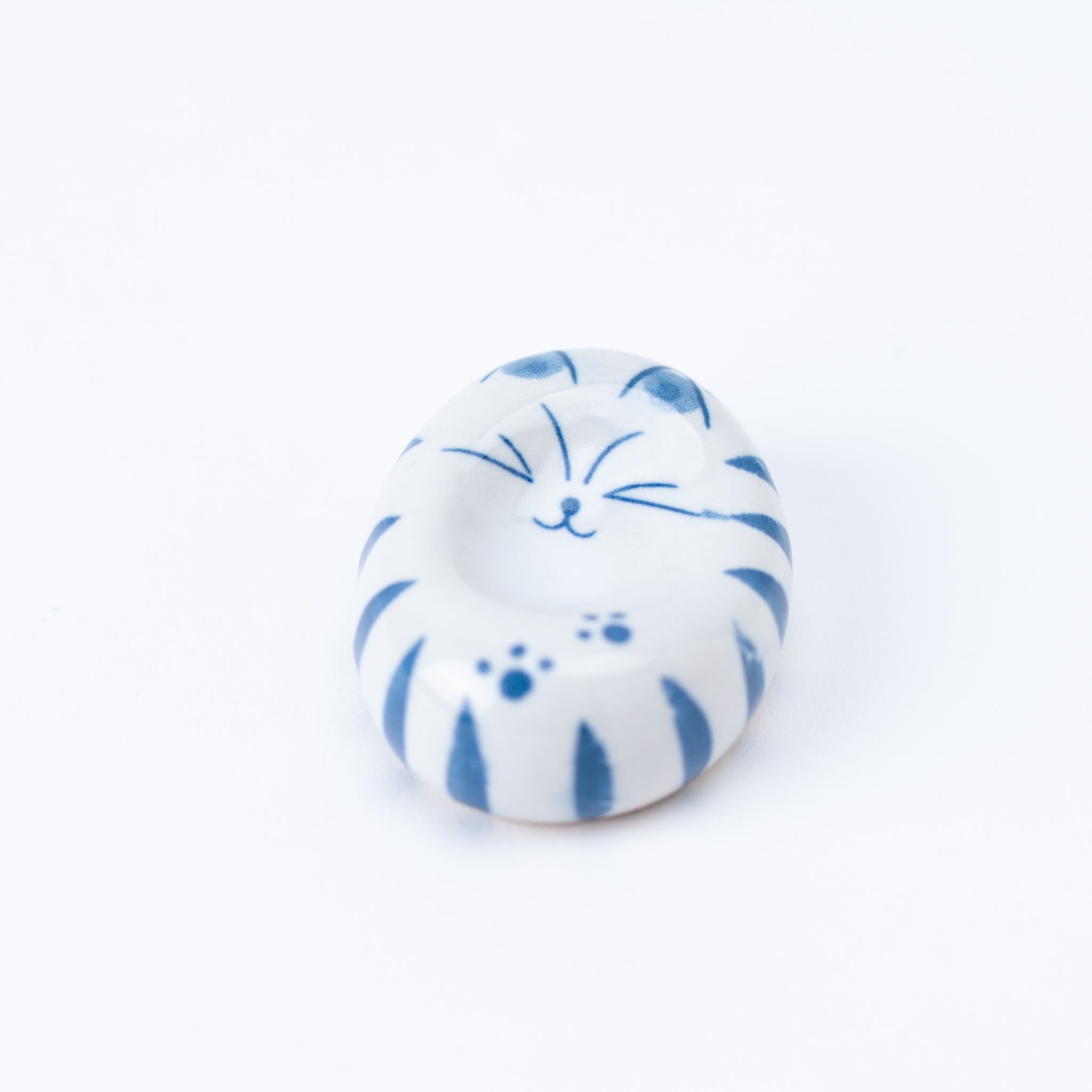 Blue Napping Cat Chopstick Rest