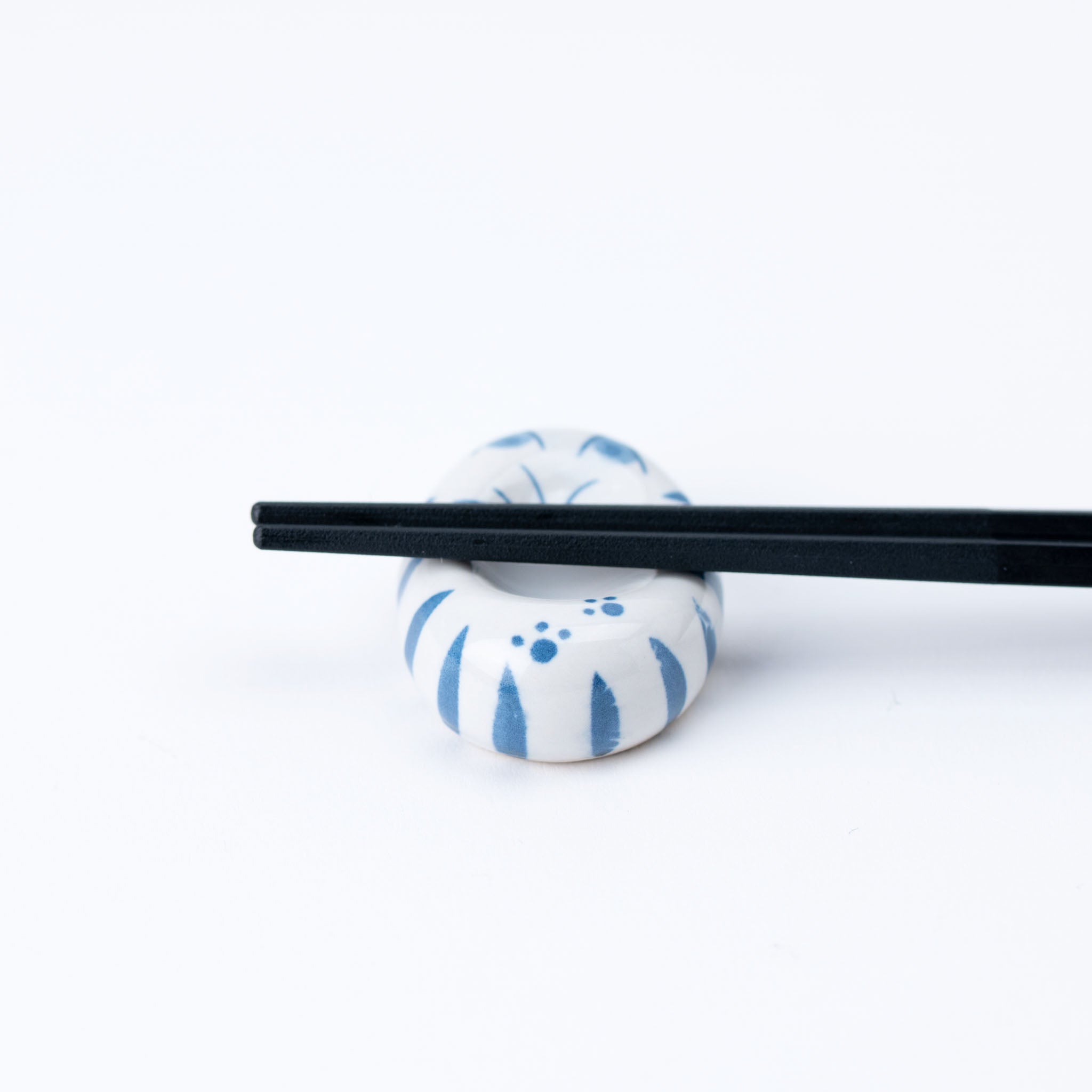 Blue Napping Cat Chopstick Rest