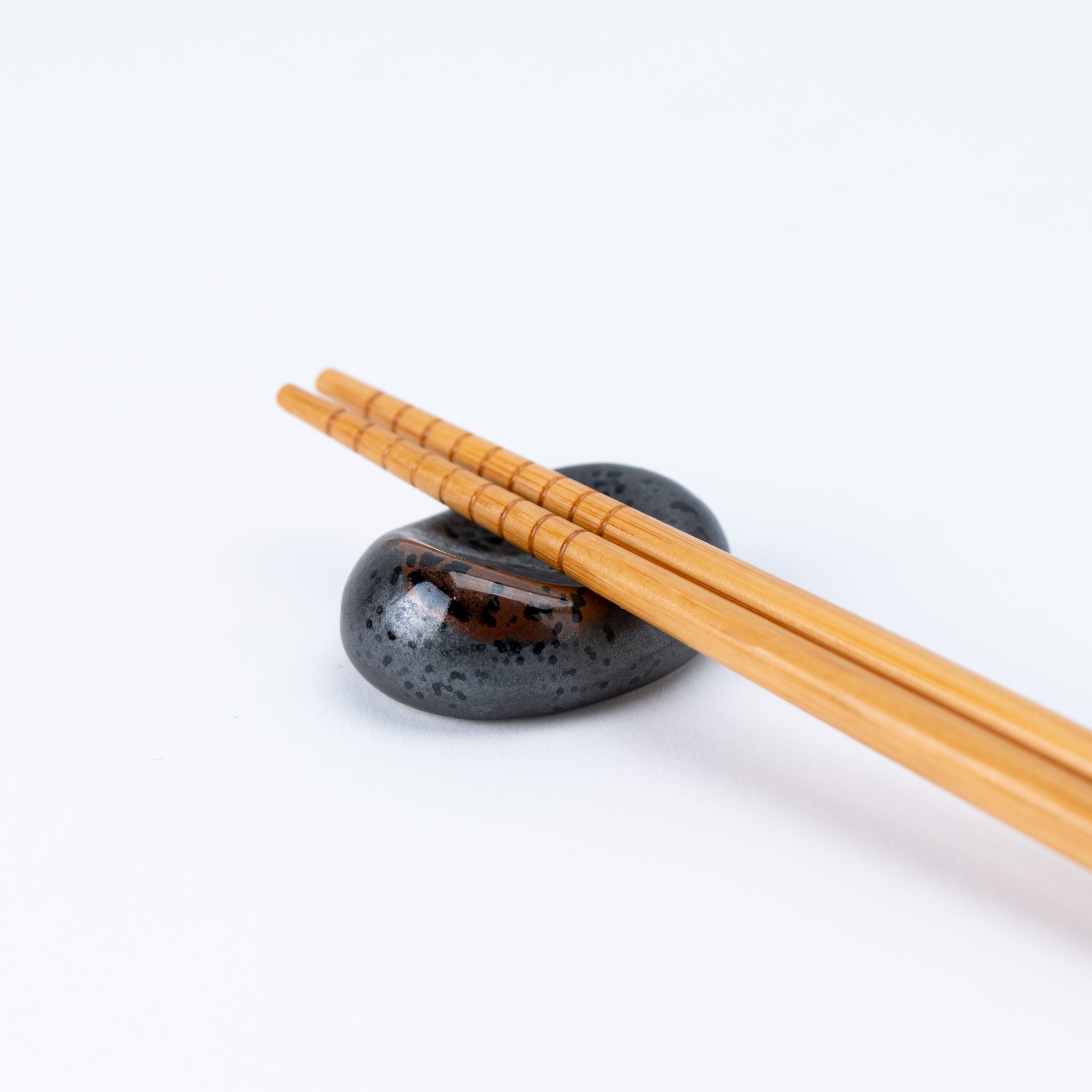 Charcoal Glaze Chopstick Rest
