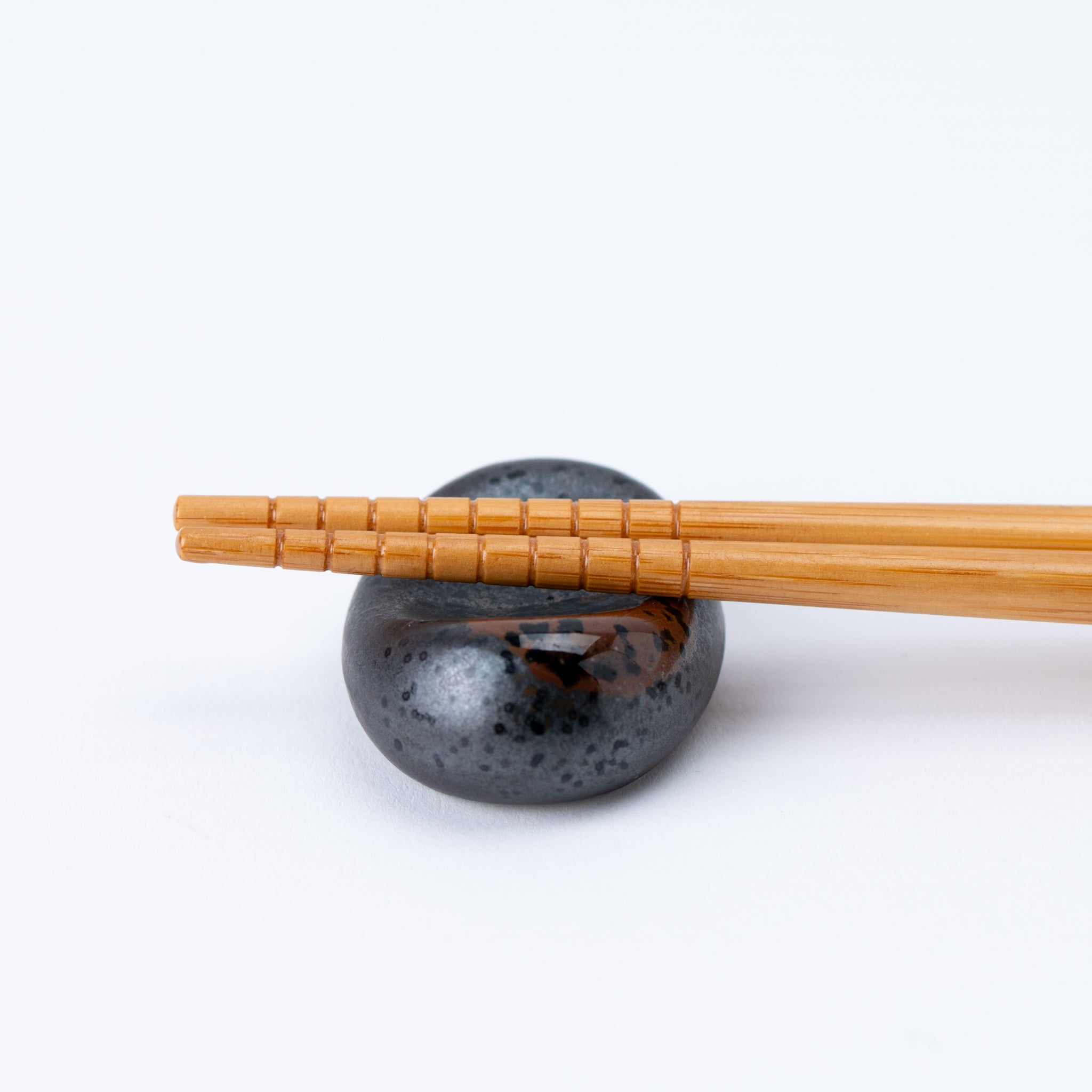 Charcoal Glaze Chopstick Rest