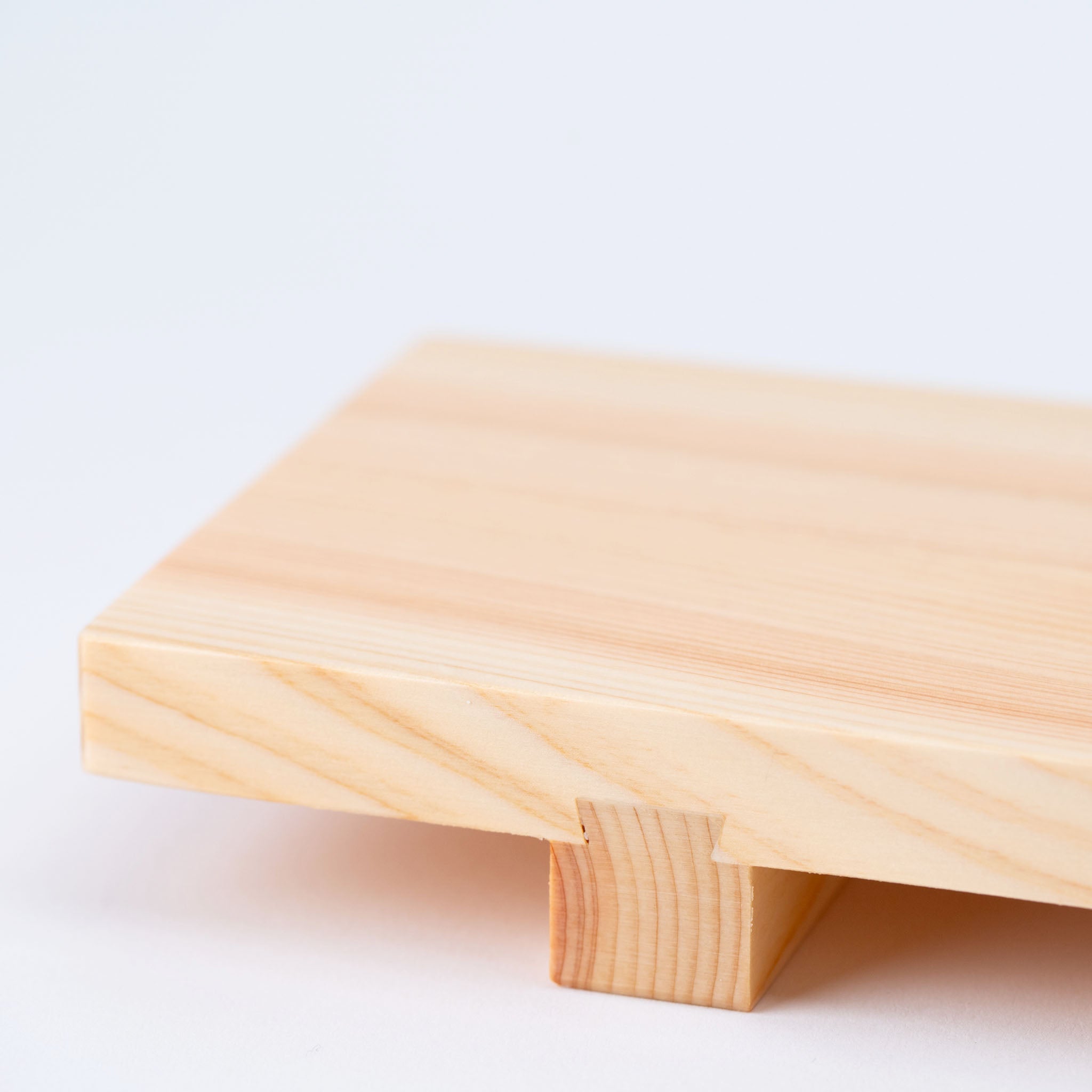 Hinoki Sushi Plate — Clean Cedar Grain