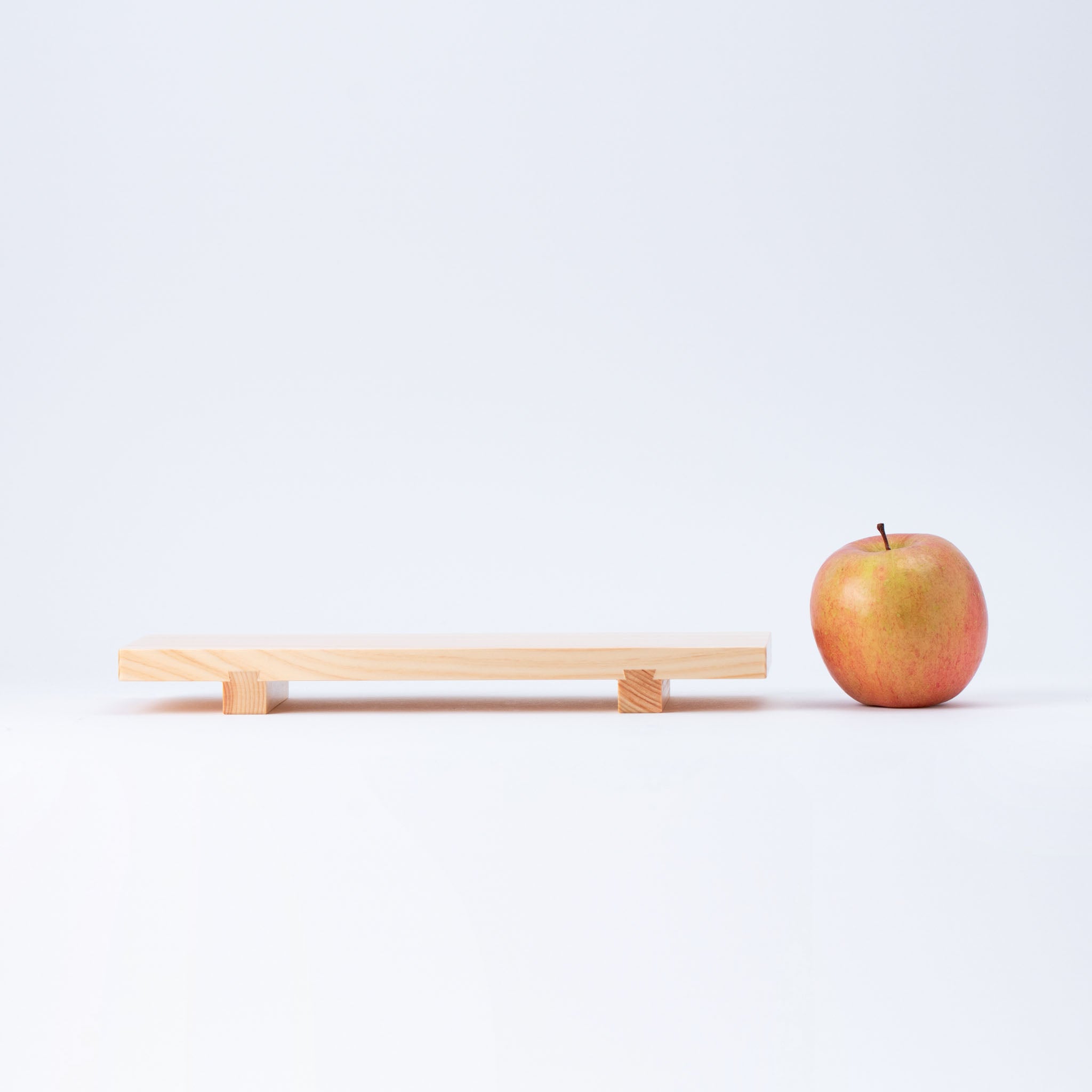 Hinoki Sushi Plate — Clean Cedar Grain