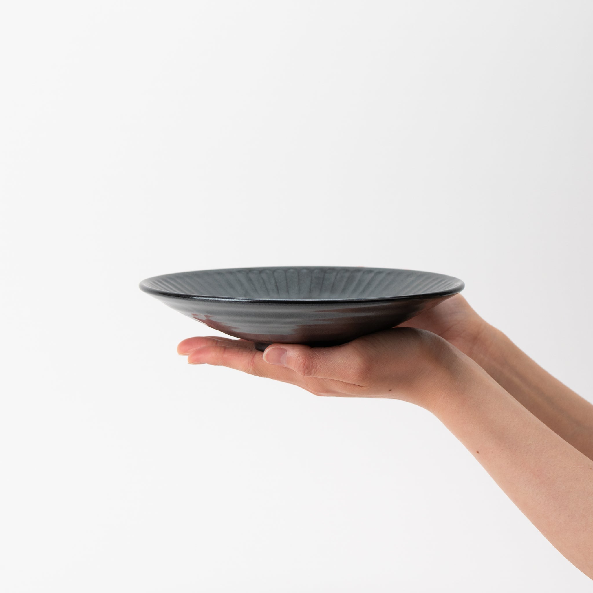 Iron crystal shaved stewing bowl