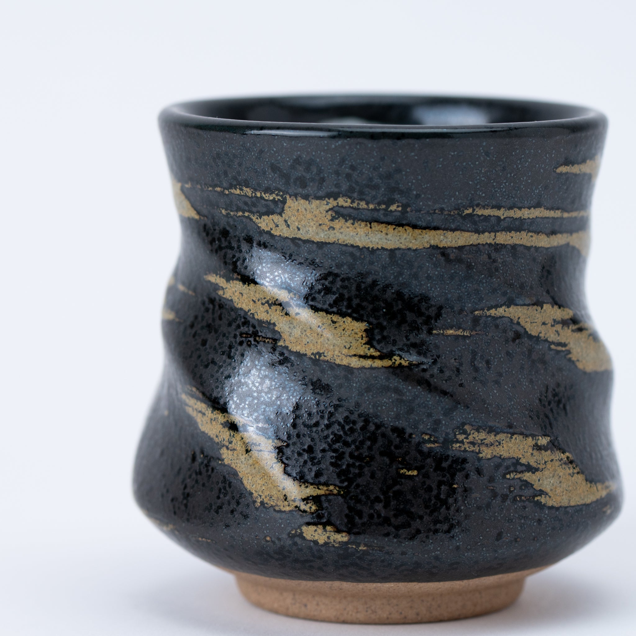 Black & Gold Brushstroke Yunomi Teacup