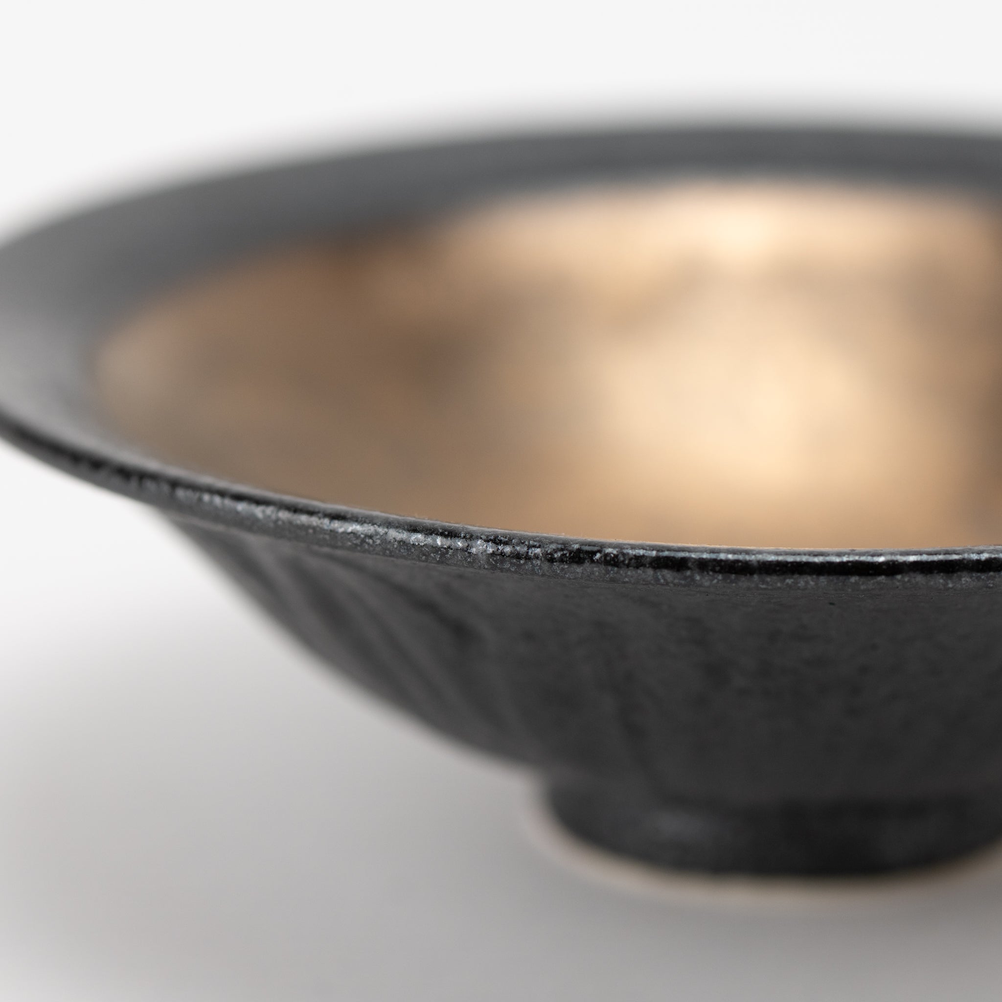 Hongama Gold Kiku-Shaped Flared Small Bowl