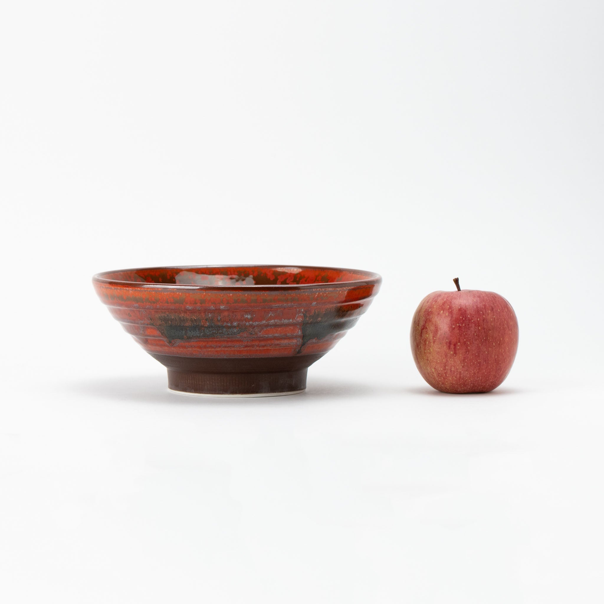 Red and Black Brushstroke Flared Donburi Bowl