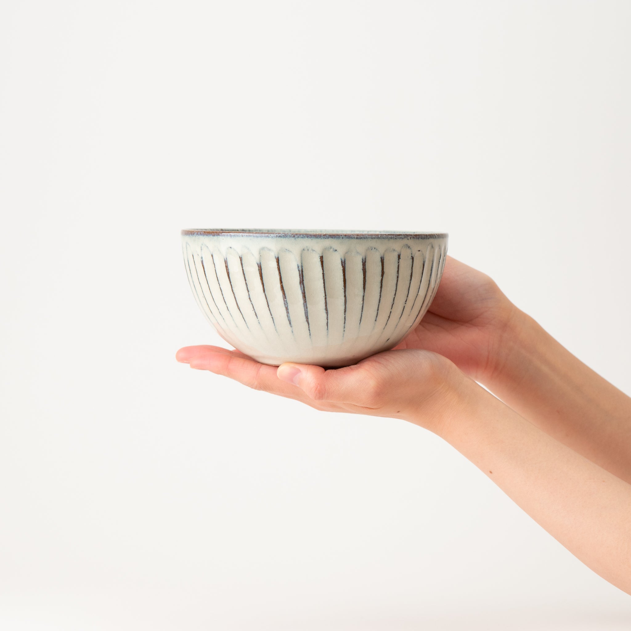 White Glaze Carving Donburi Bowl