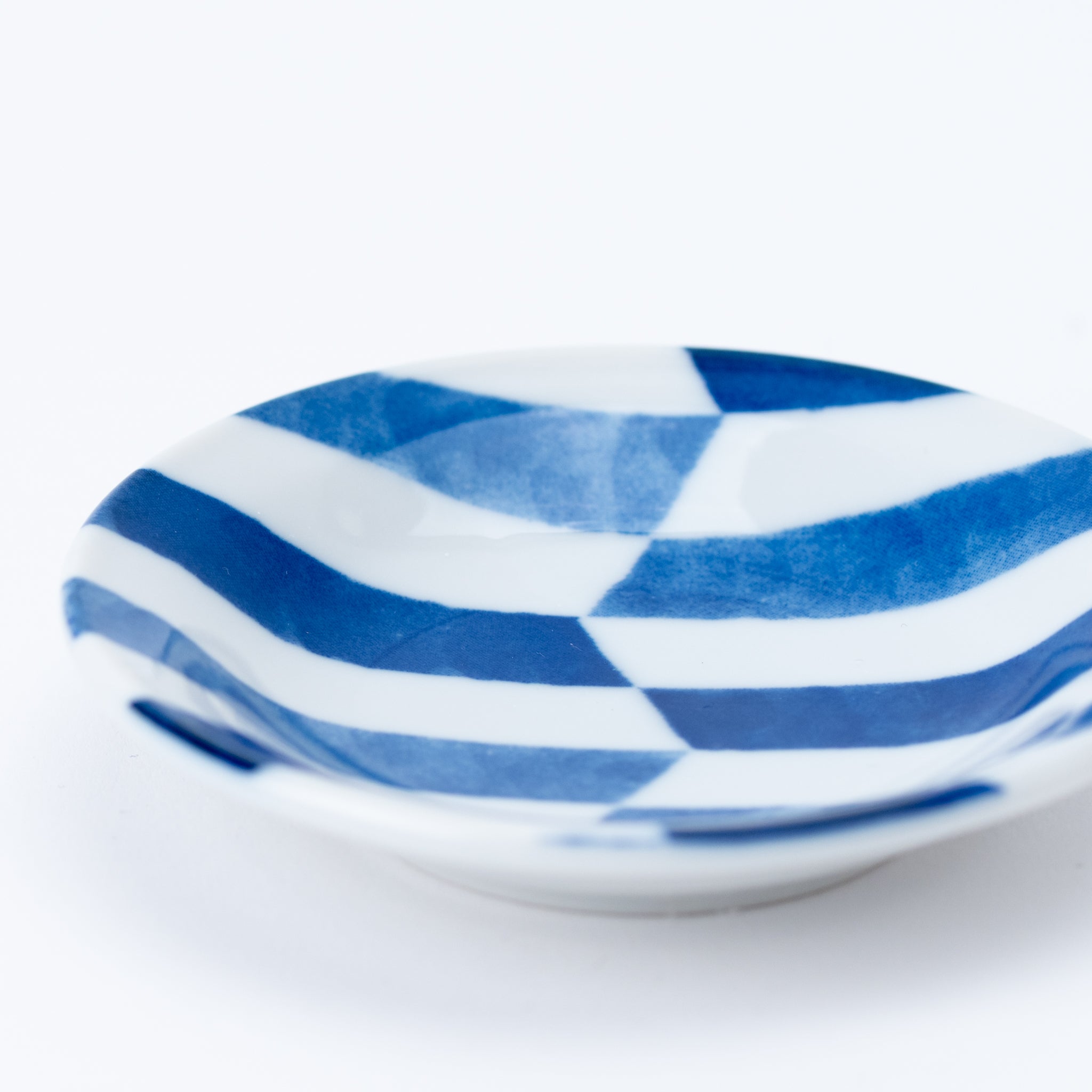 Blue Yagasuri Arrowhead Small Plate