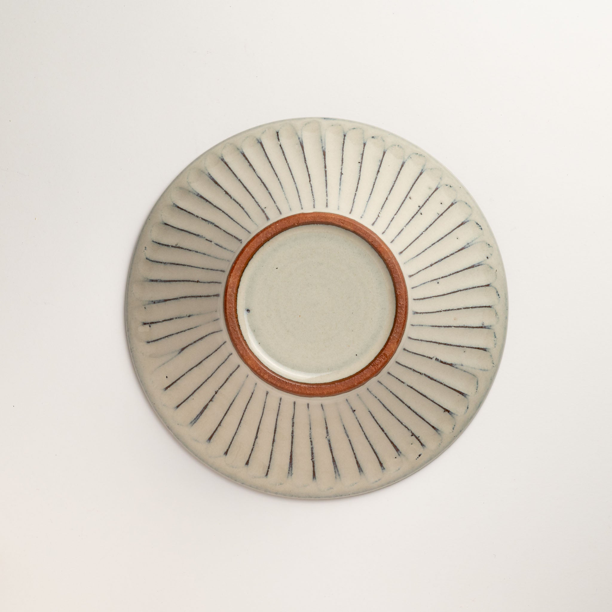 White Glaze Carving Curved Donburi Bowl