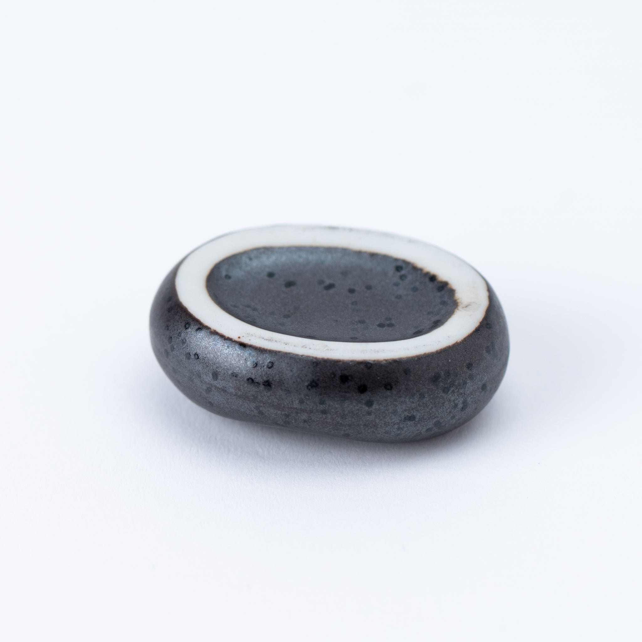 Charcoal Glaze Chopstick Rest