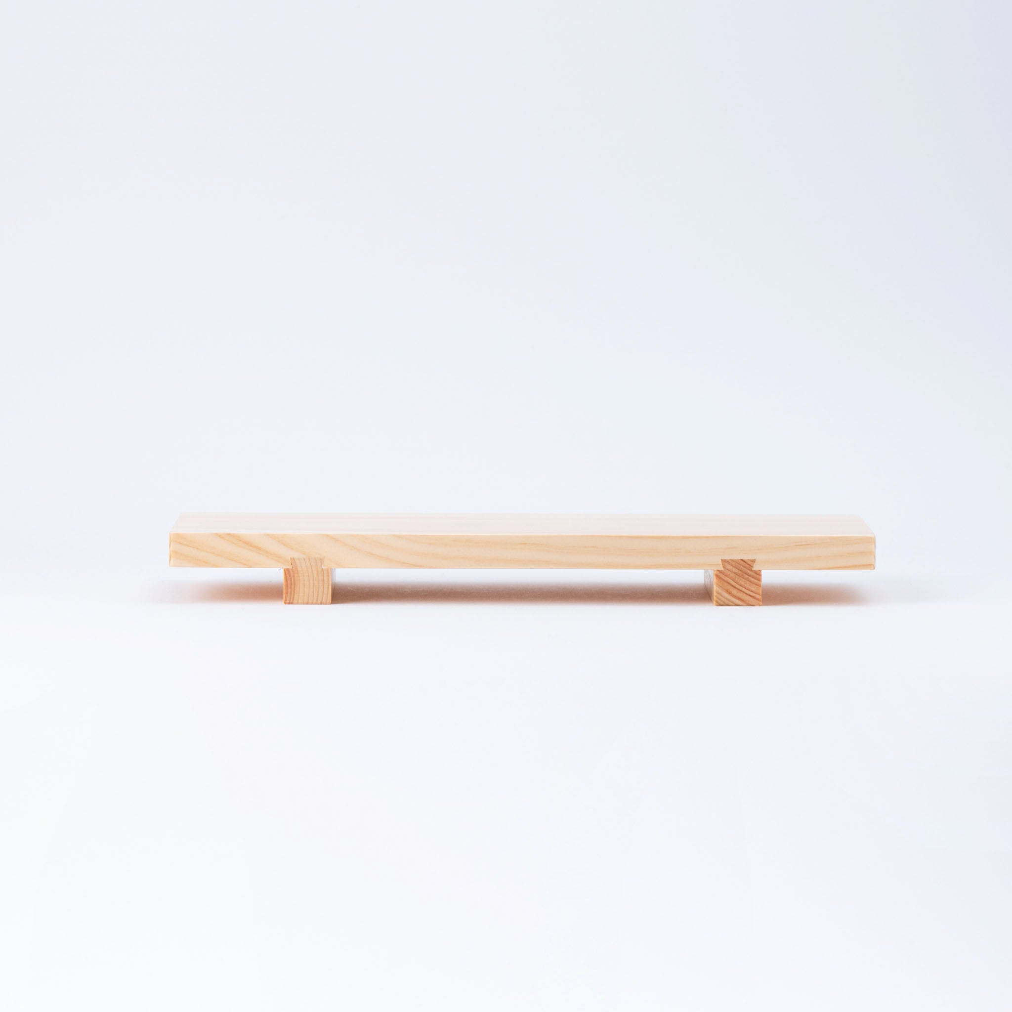 Hinoki Sushi Plate — Clean Cedar Grain