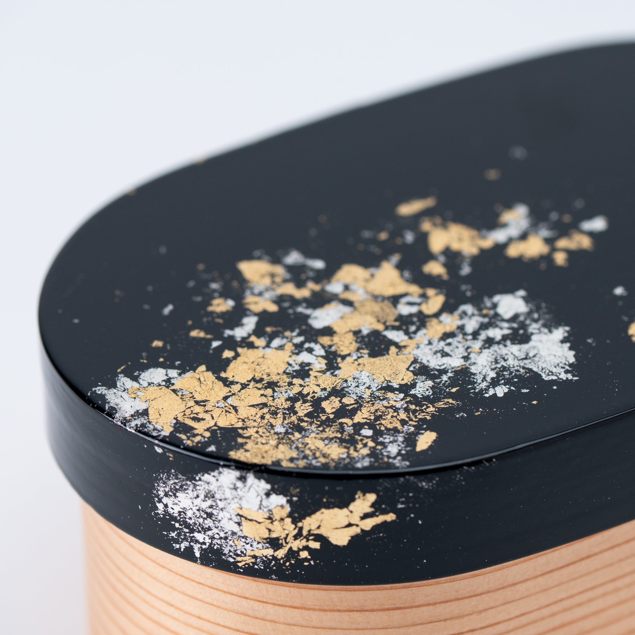 Lacquered Black Magewappa Bento Box