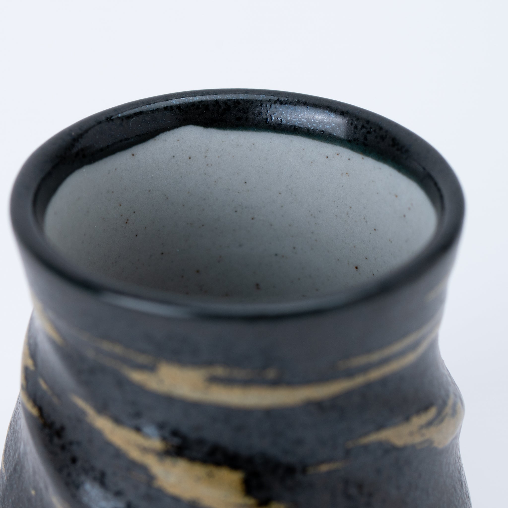 Black & Gold Brushstroke Yunomi Teacup