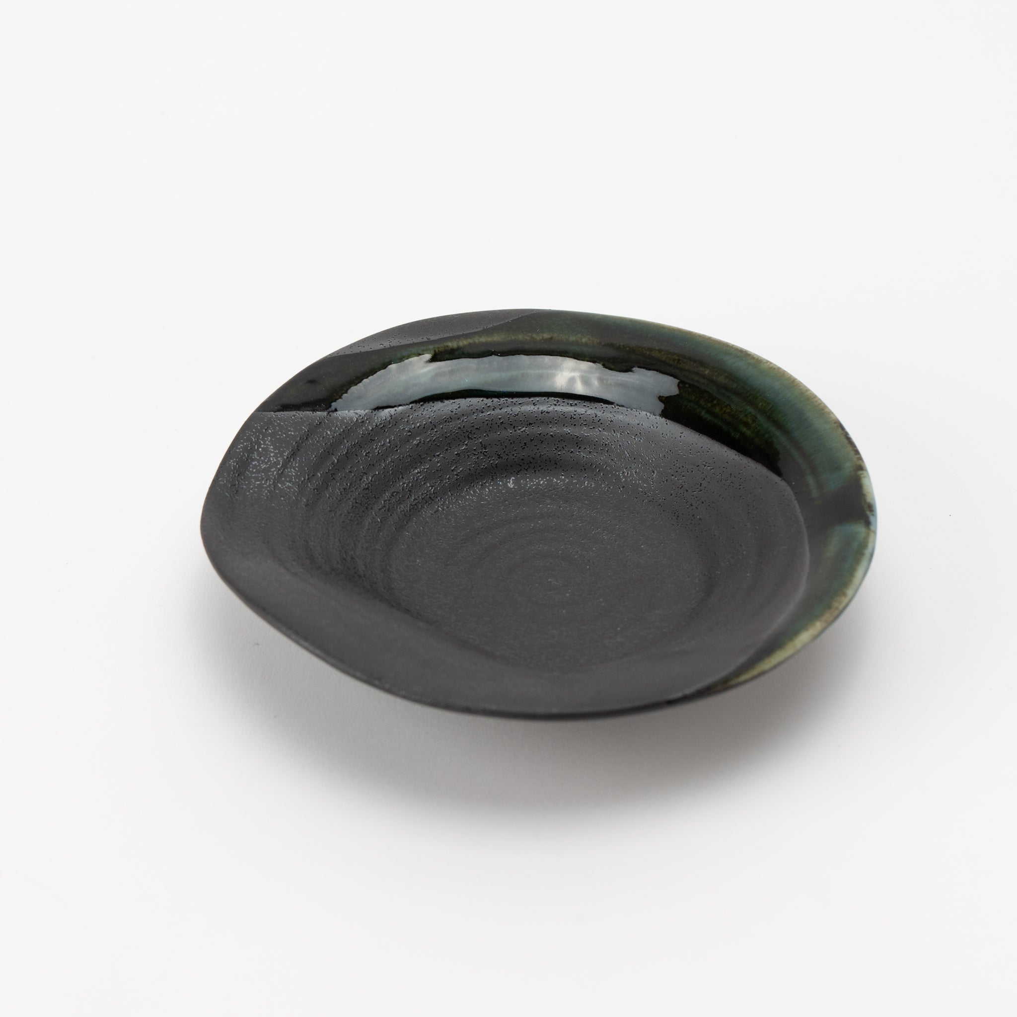 Black Crystal Oribe Shallow Bowl