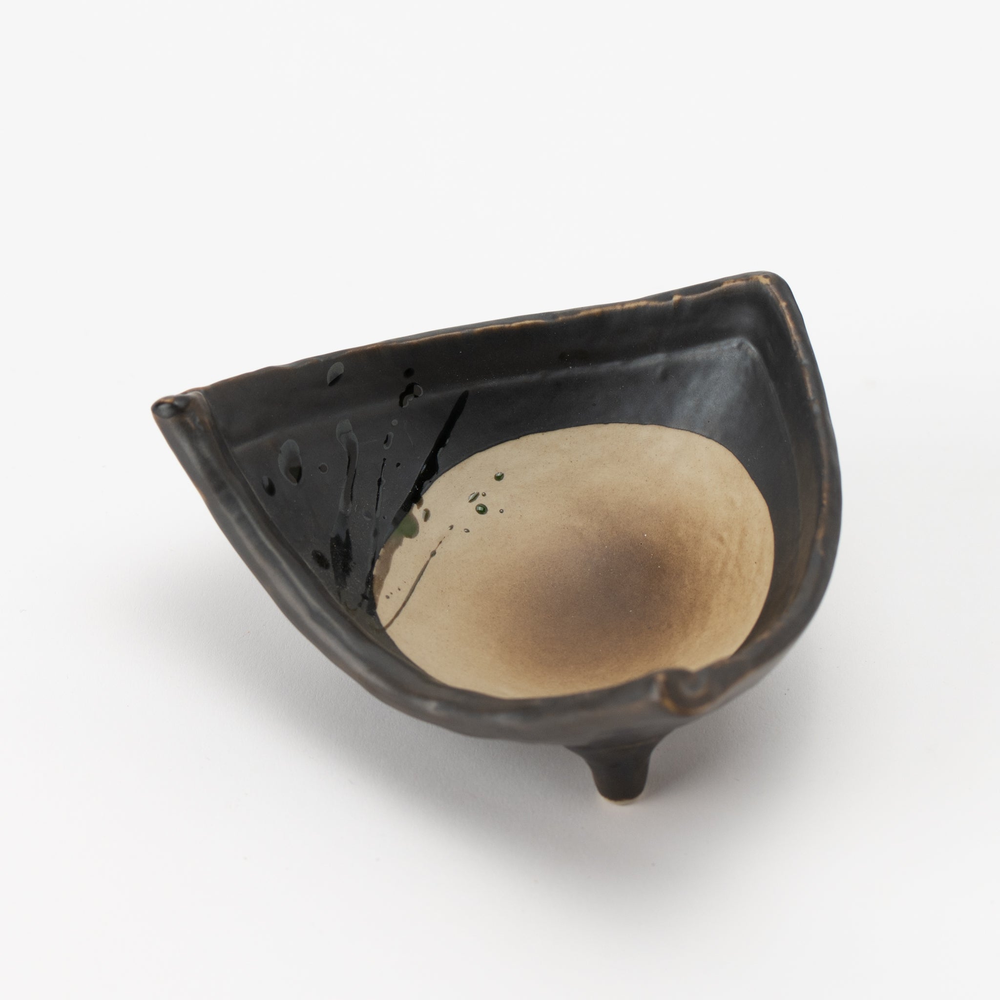 Black Glaze Full Moon Triangle Small Bowl