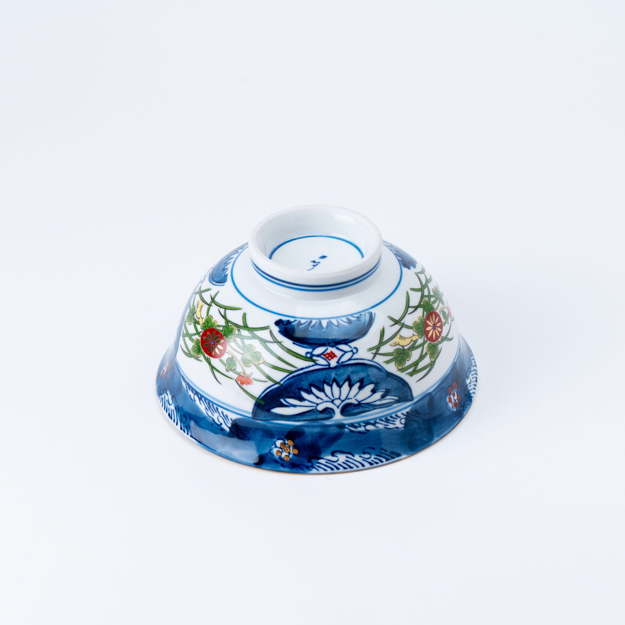 Lidded Bowl with Cranes and Floral Motif