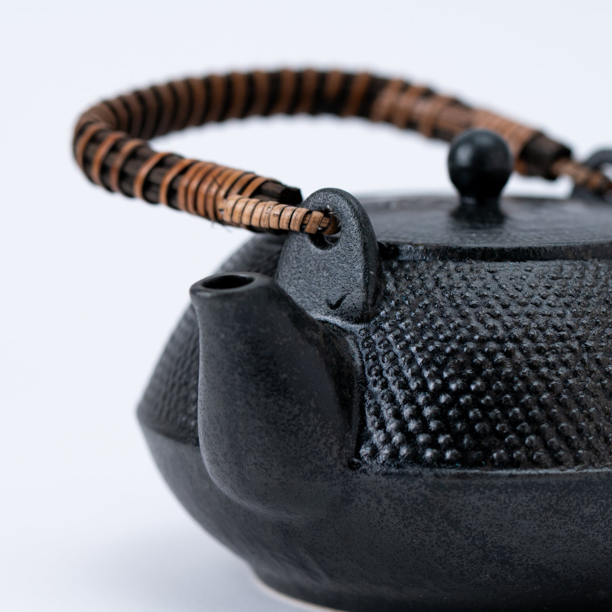 Nambu-style Black Teapot (with Tea Strainer)