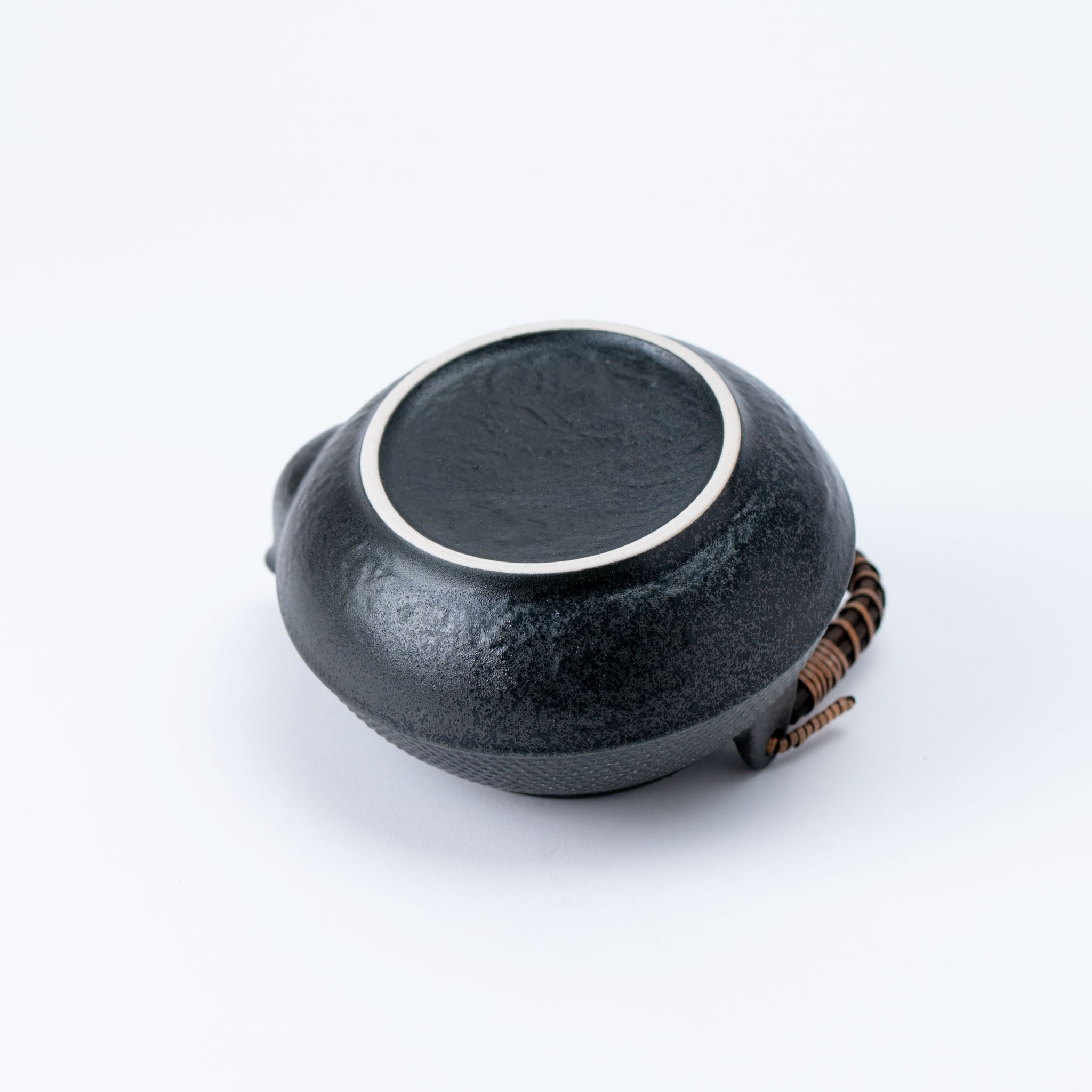 Nambu-style Black Teapot (with Tea Strainer)