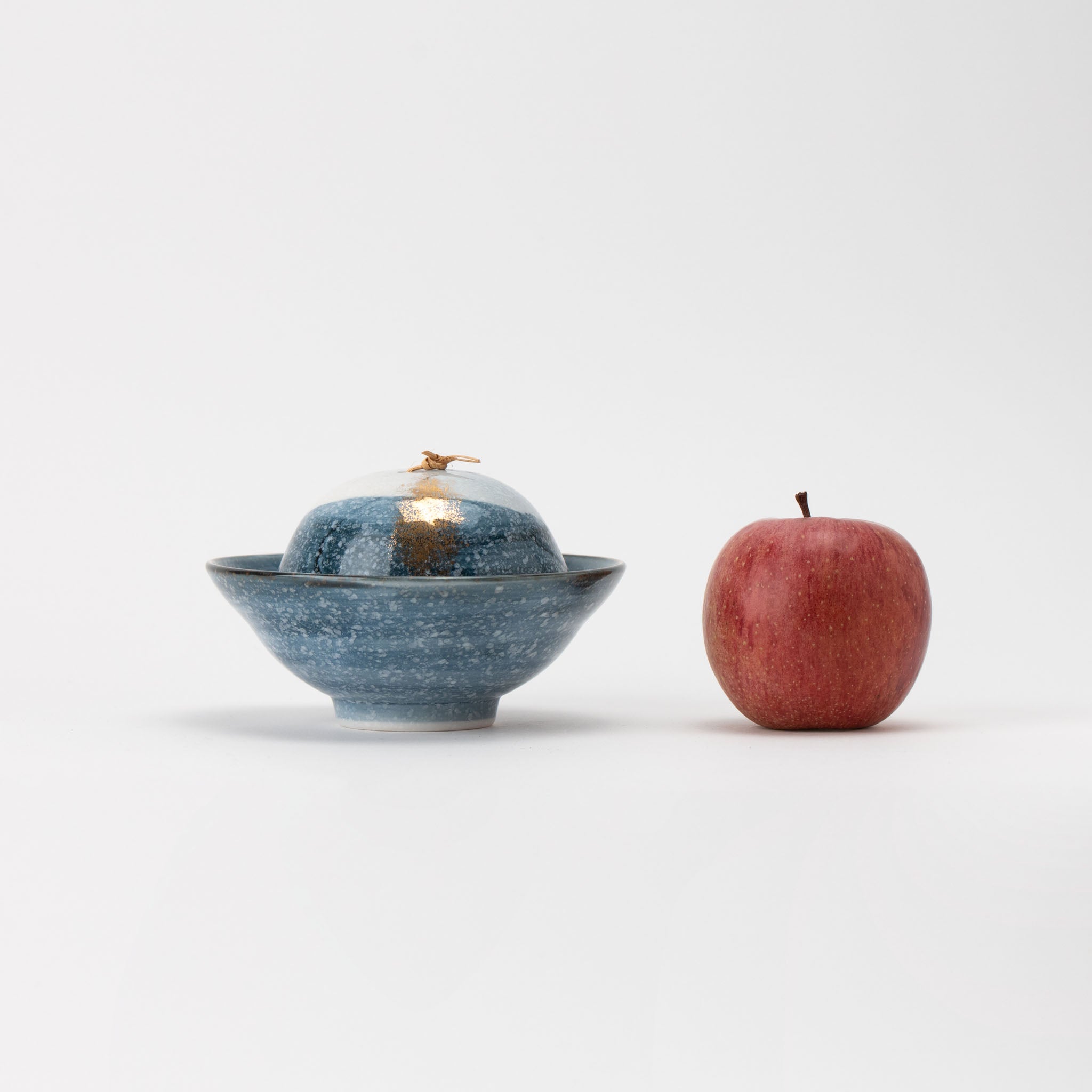 Fugetsu Round Lidded Mukozuke Bowl