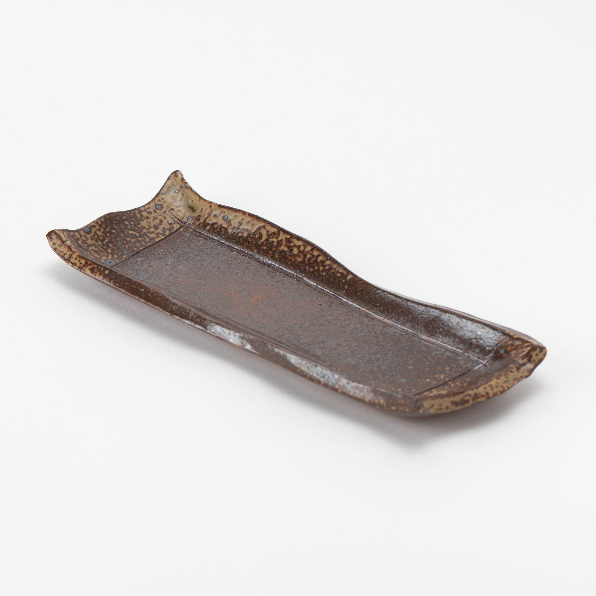 Bizen Modern Cut Rectangular Plate