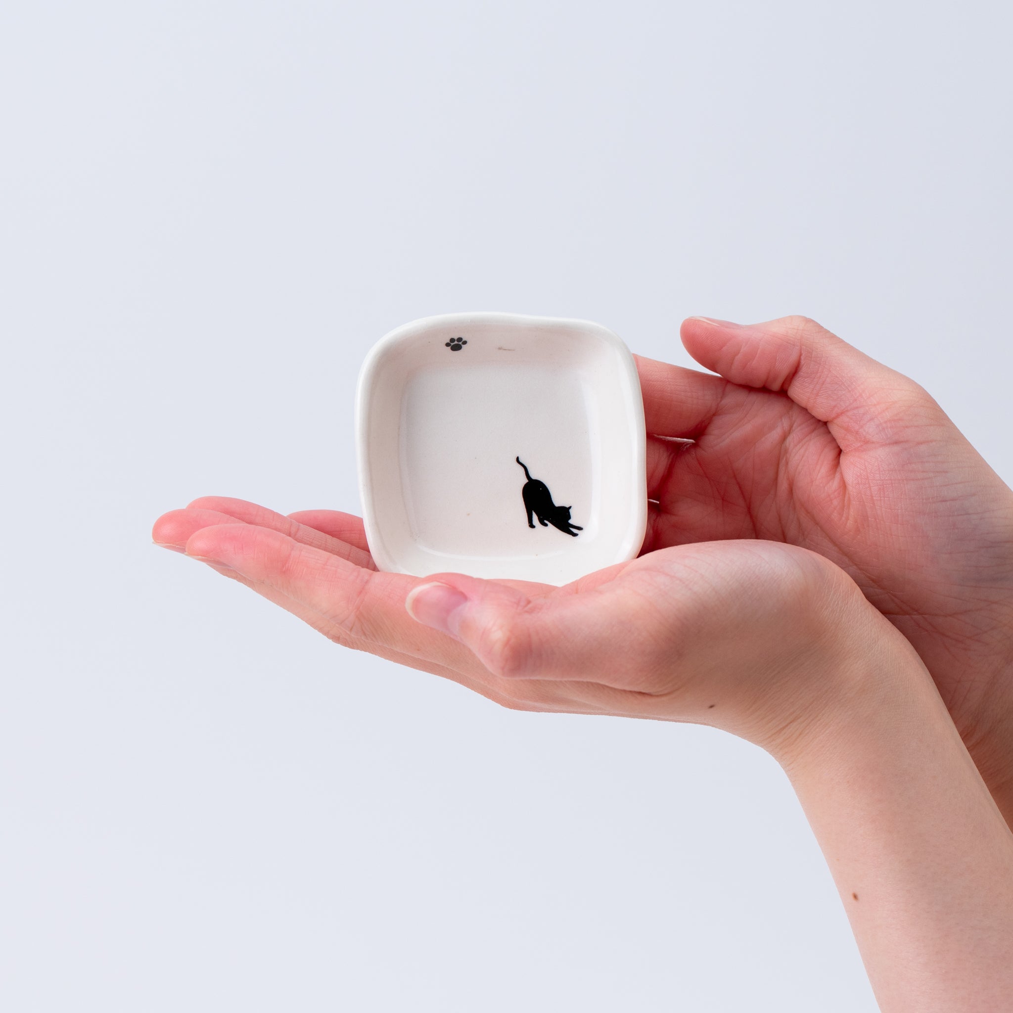 Small Dish - Stretching Cat