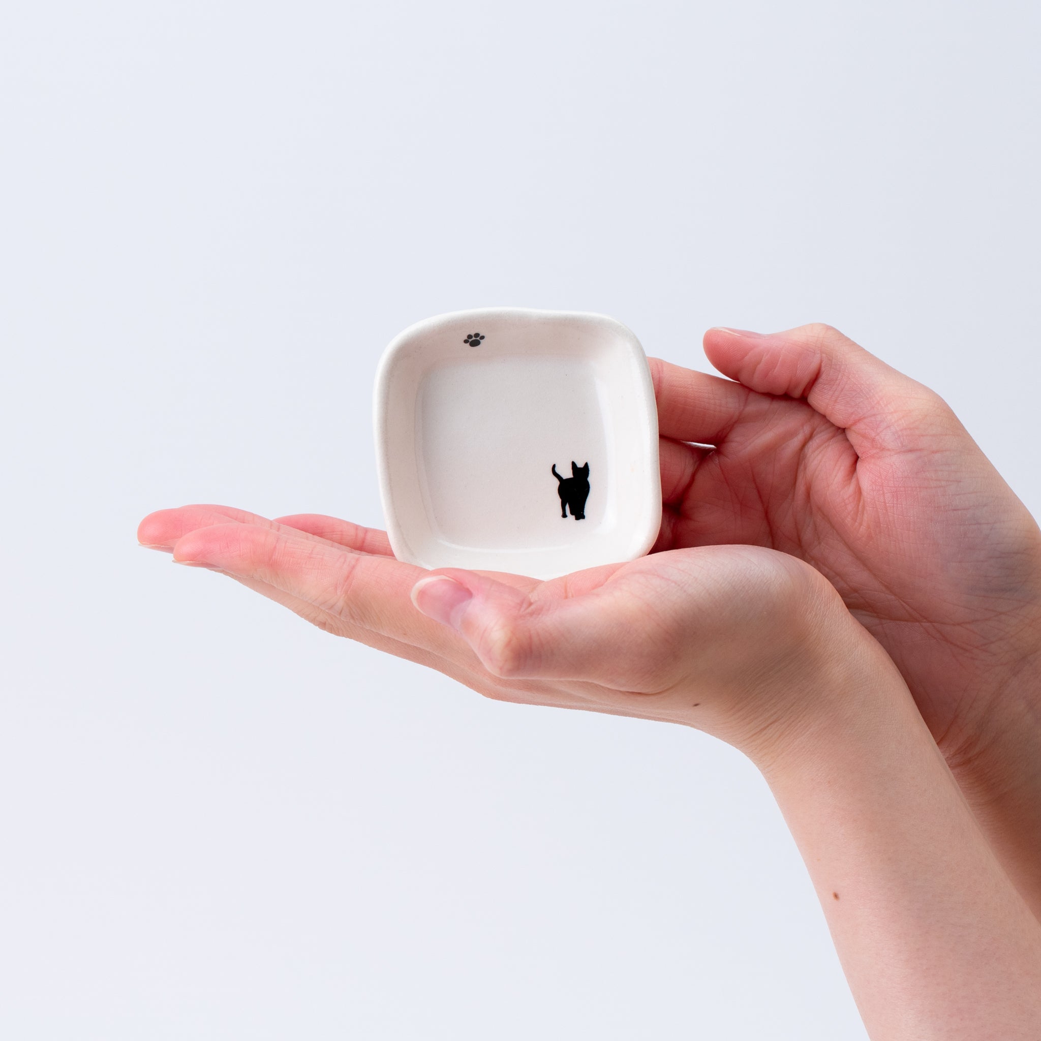 Small Plate Set – Black Cats Silhouettes (5pc set)