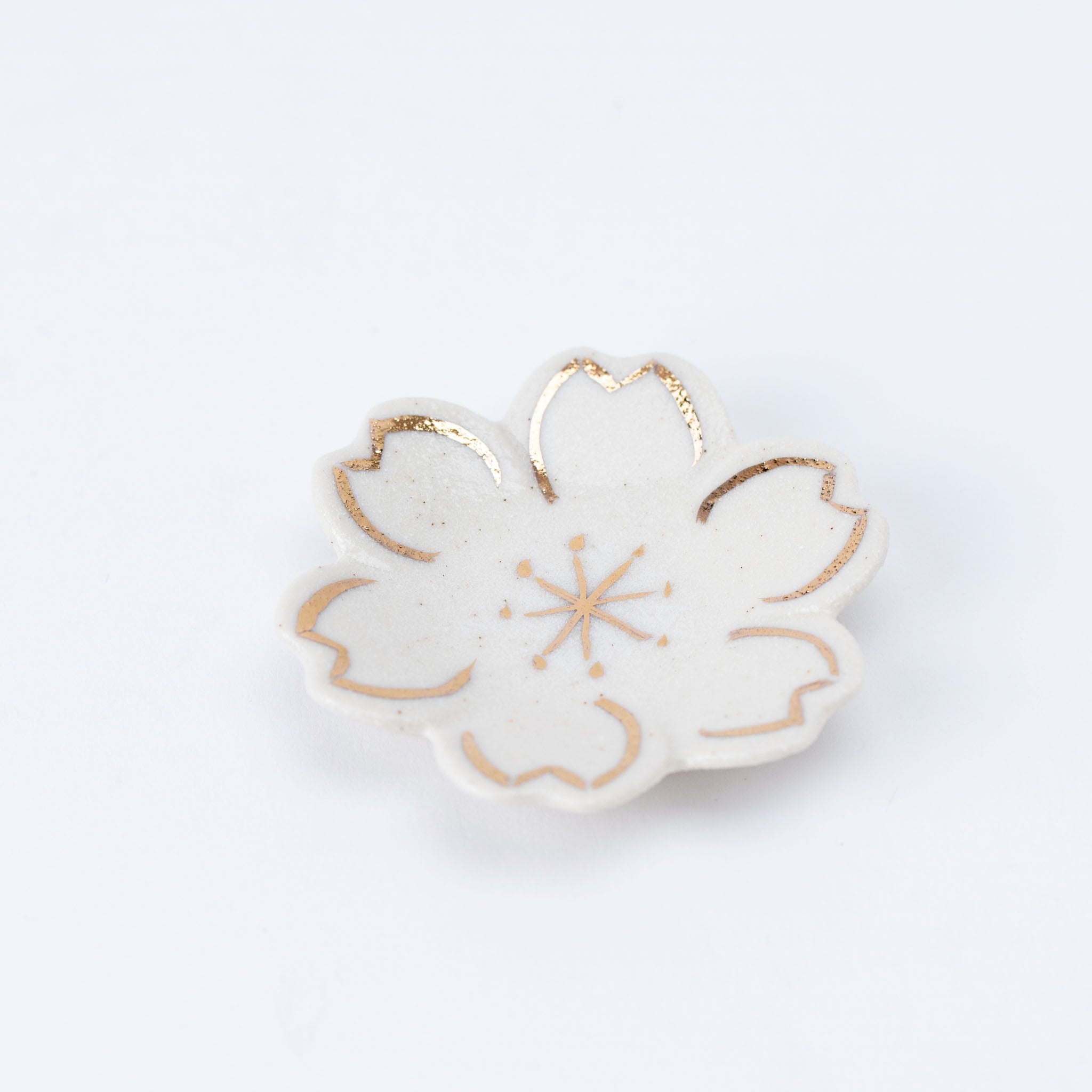 Small Plate – White Gold Sakura
