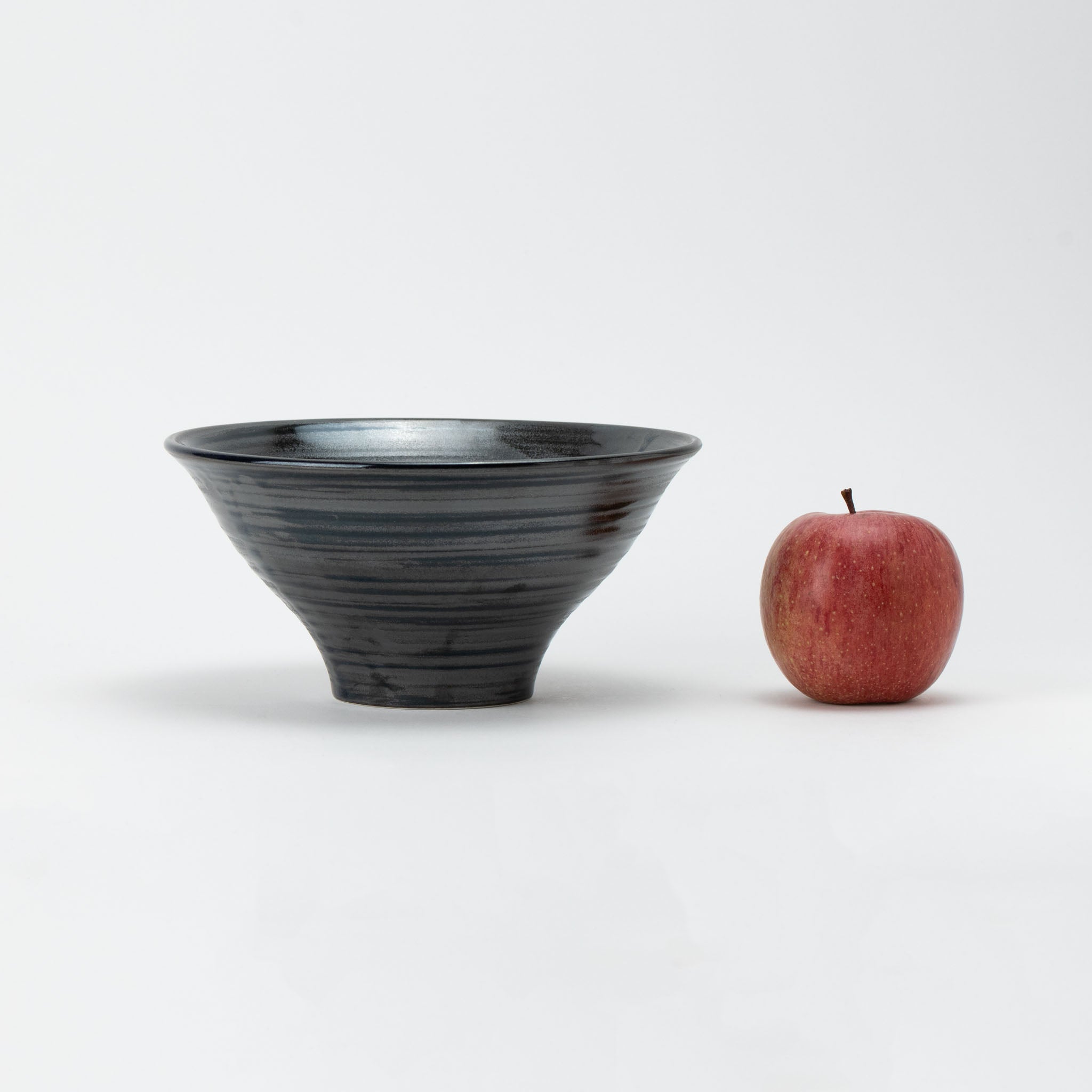 Brush-Stroke Silver Flared Donburi Bowl