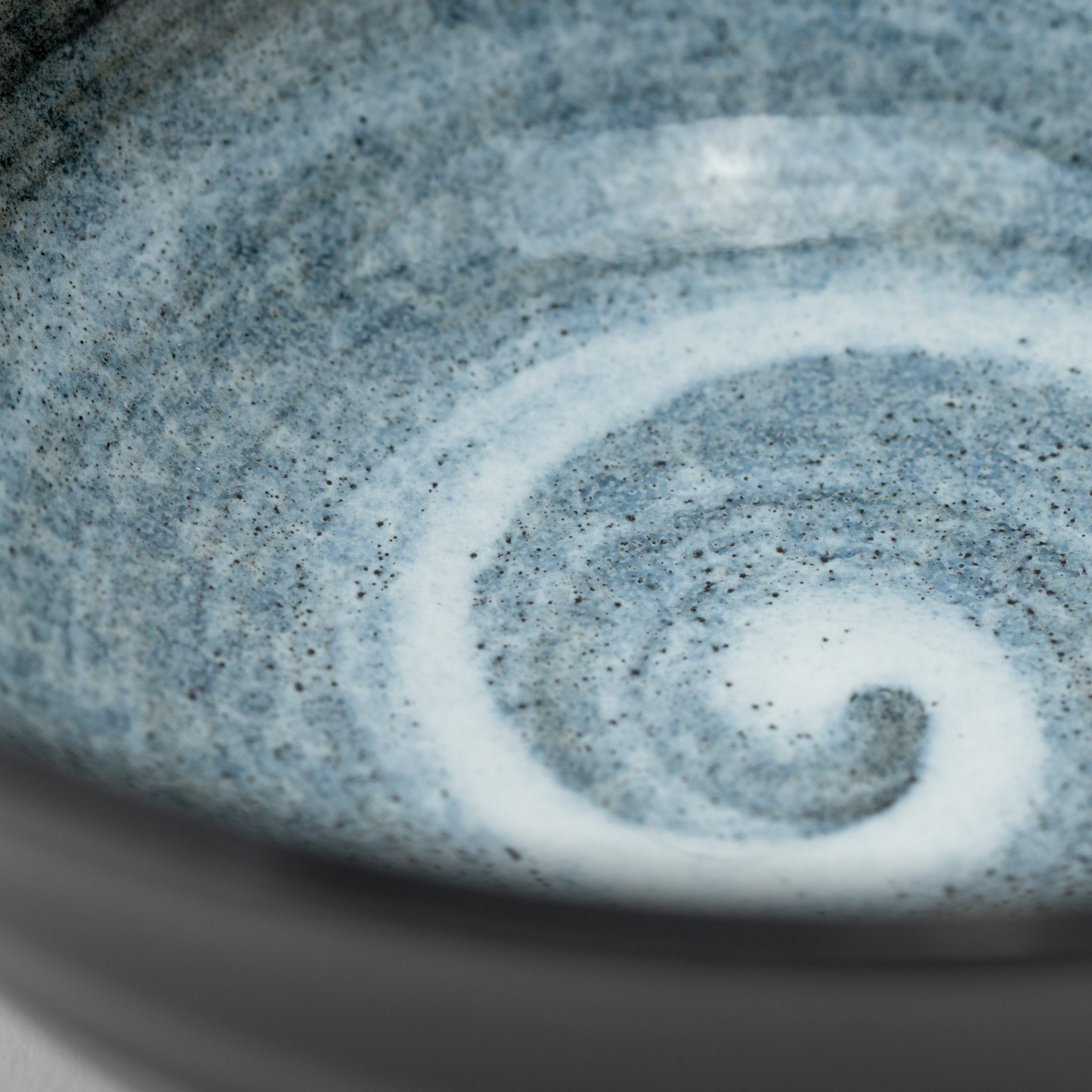 Kuroshio Hand-Drawn Flared Donburi Bowl