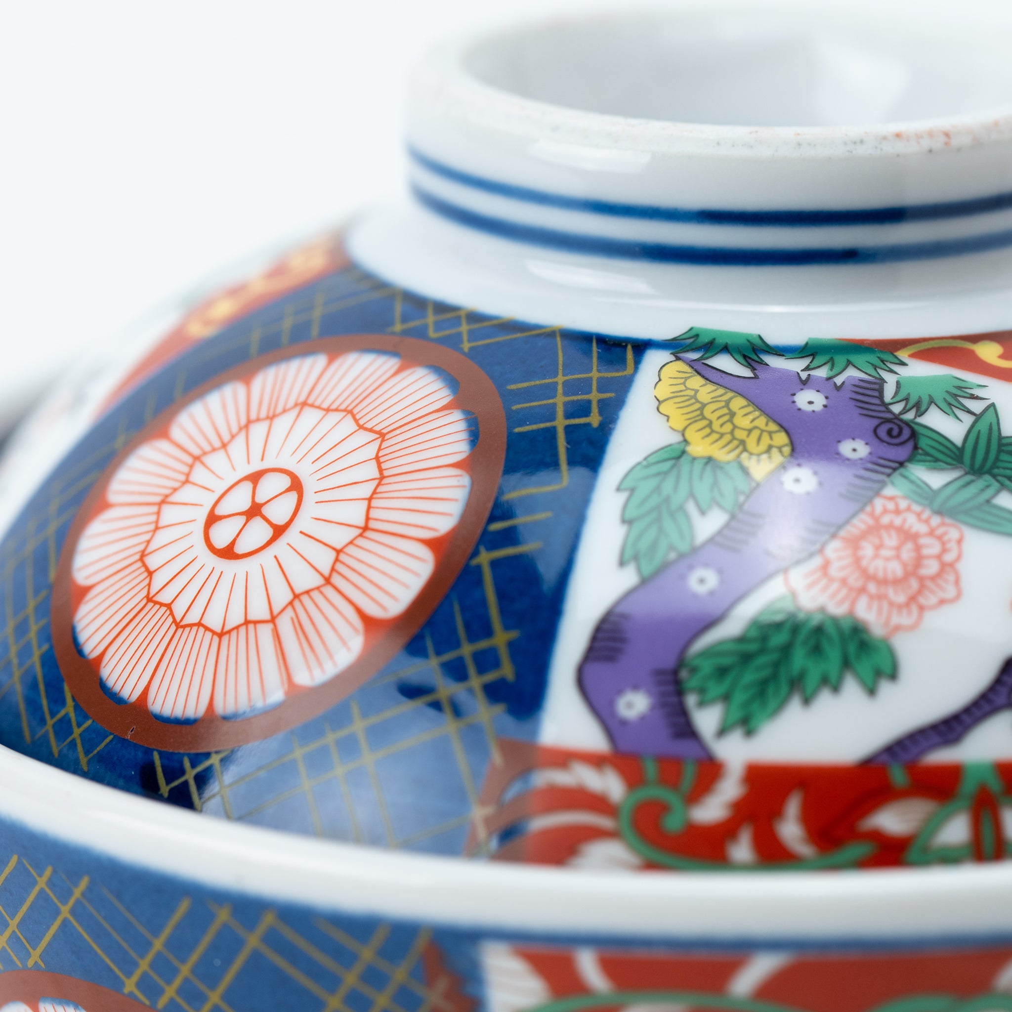 Splendid Brocade Peony Lidded Donburi Bowl