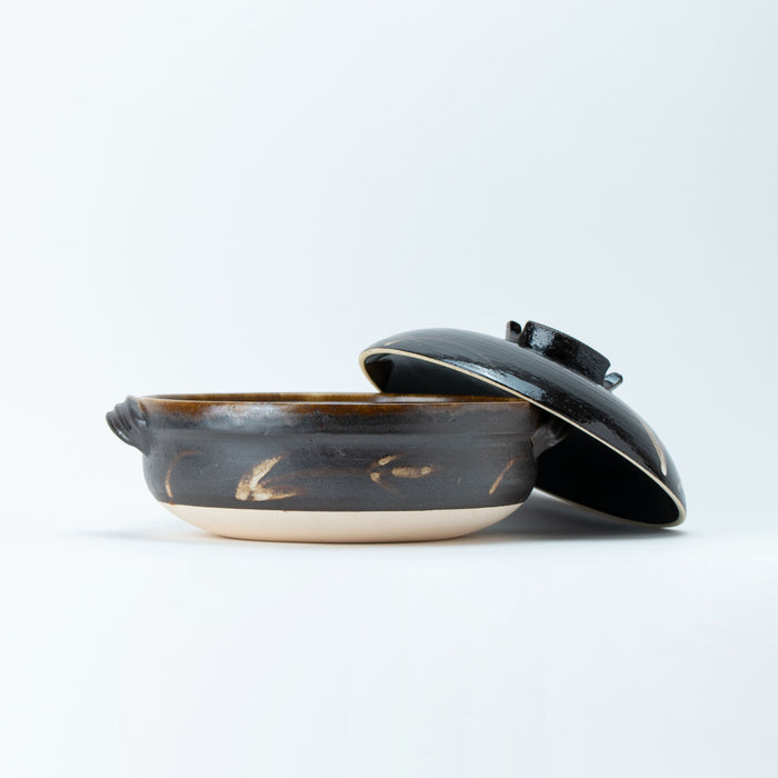 Kurobuki Deep Donabe Clay Pot Size 9 Lifestyle
