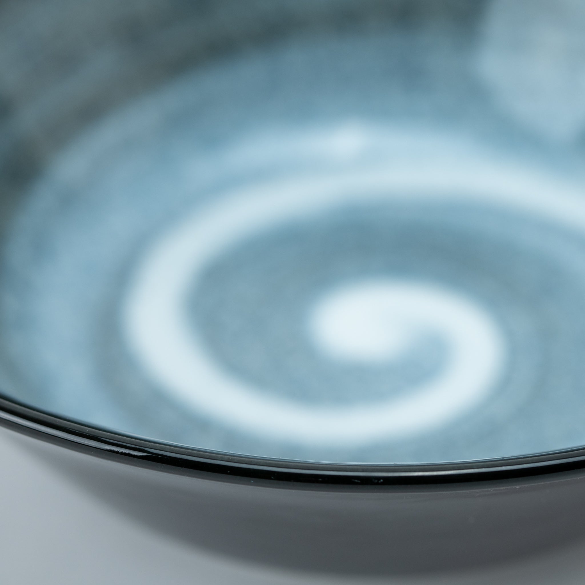 Mysterious Tide Straight Sided Donburi Bowl